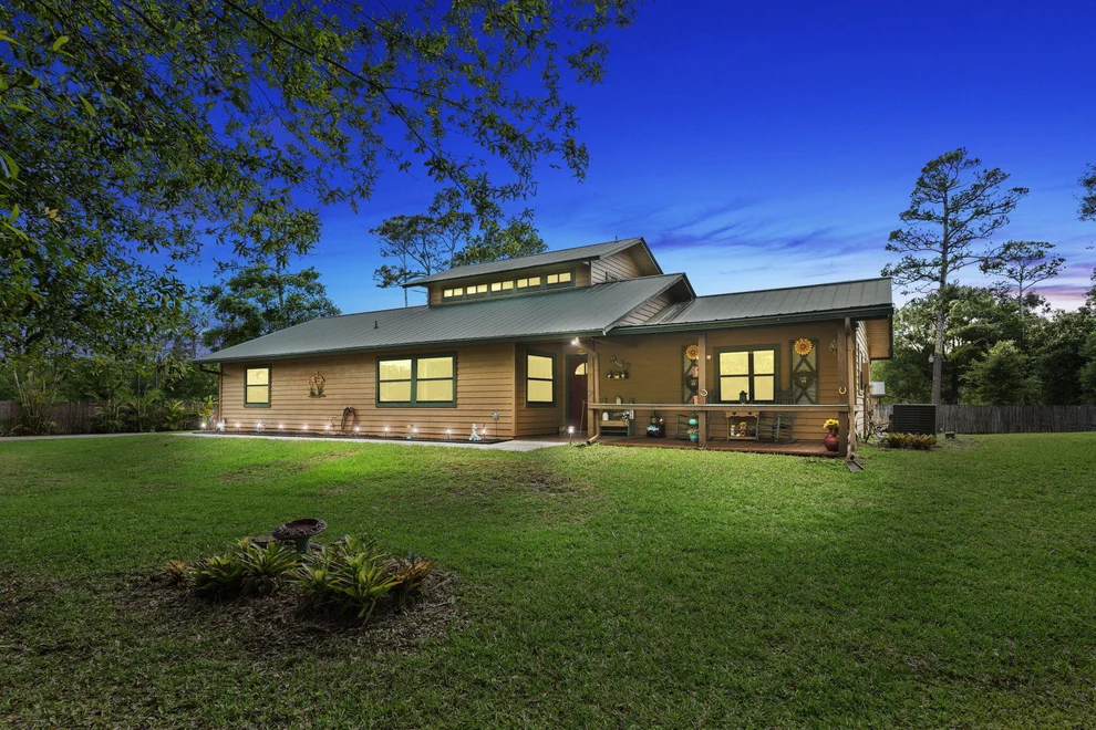 Unit for sale at 2725 Twin Oaks Trail, Fort Pierce, FL 34945