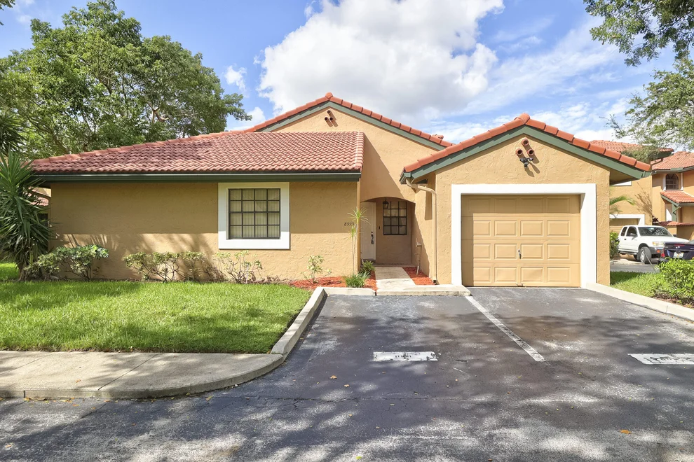 Unit for sale at 8993 W Sunrise Boulevard, Plantation, FL 33322