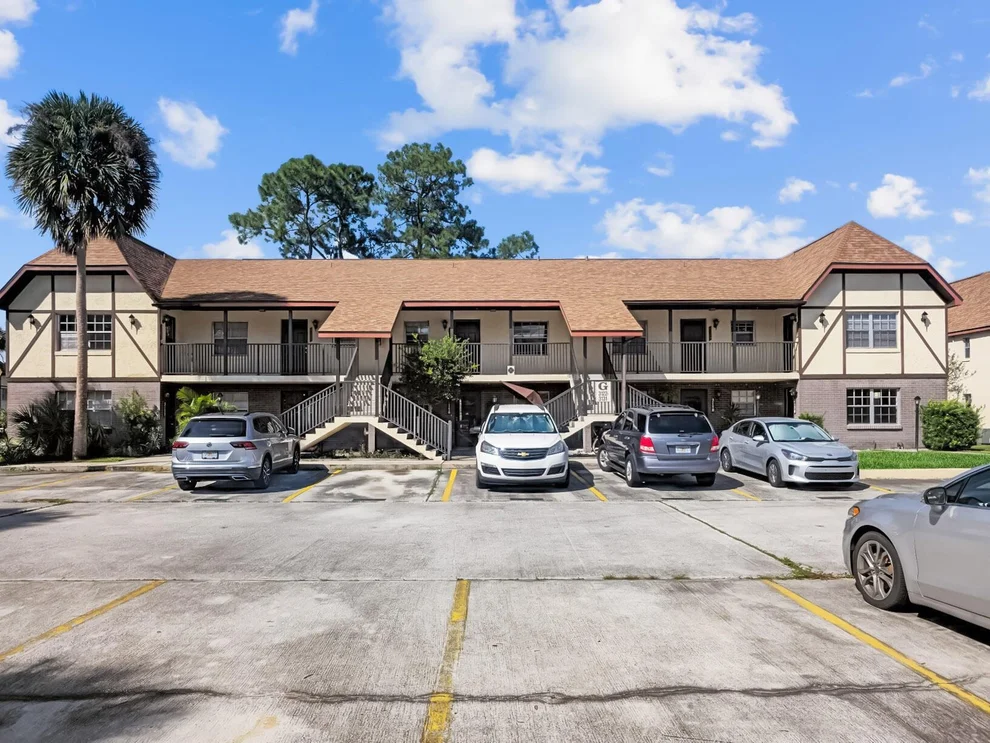 Unit for sale at 3130 Sir Hamilton Circle, Titusville, FL 32780