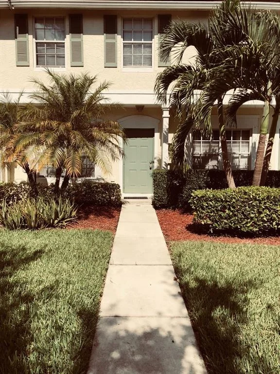 Unit for sale at 9895 NW 57 Mnr, Coral Springs, FL 33076