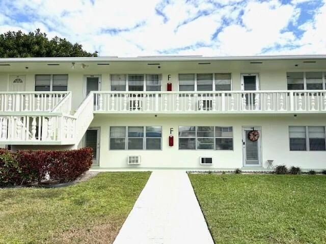 Unit for sale at 142 Salisbury F, West Palm Beach, FL 33417