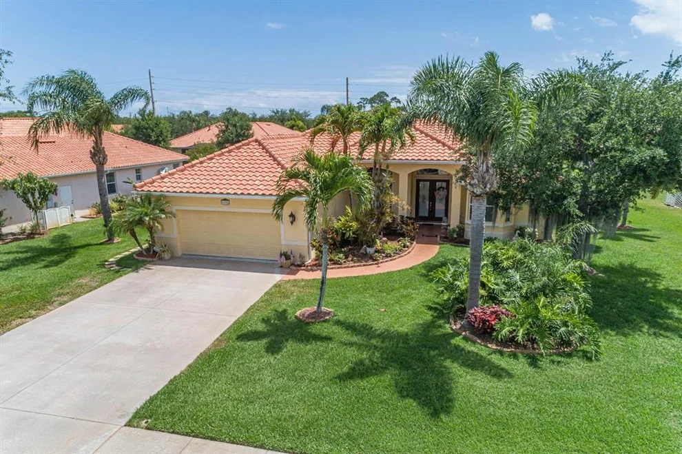 Unit for sale at 5902 Pine Ridge Circle, Vero Beach, FL 32967