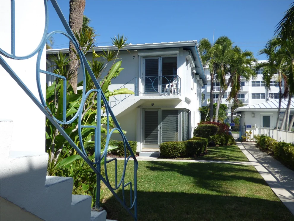 Unit for sale at 561 Bayshore Drive, Fort Lauderdale, FL 33304
