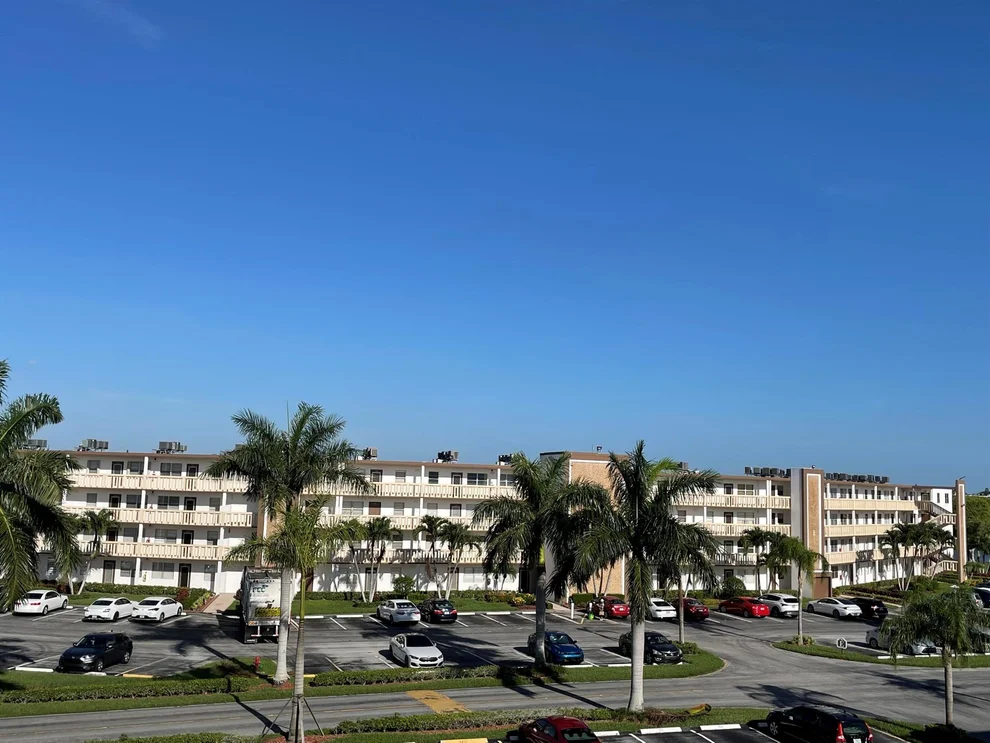 Unit for sale at 2080 Guildford E, Boca Raton, FL 33434