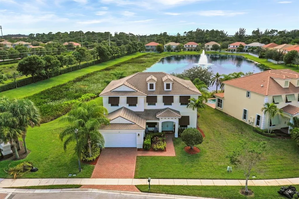 Unit for sale at 231 Palm Beach Plantation Boulevard, Royal Palm Beach, FL 33411