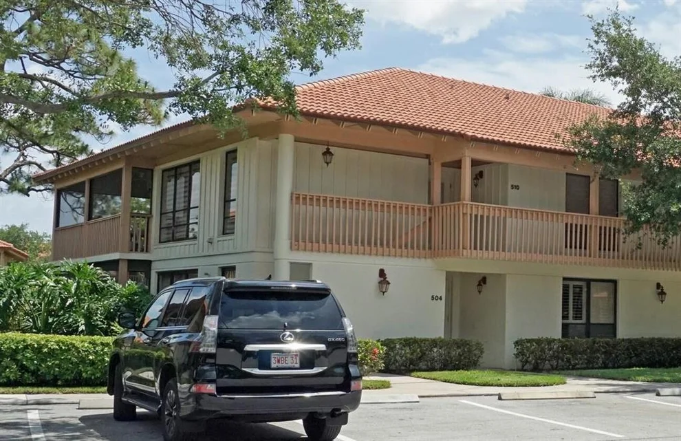 Unit for sale at 362 Brackenwood Circle, Palm Beach Gardens, FL 33418