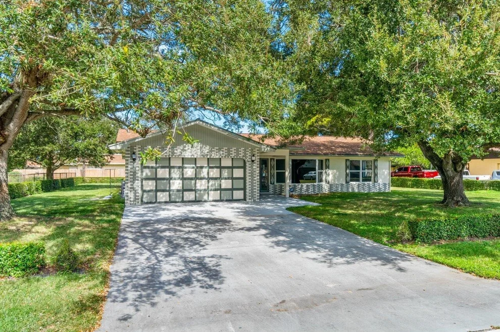 Unit for sale at 4945 Vilma Lane, West Palm Beach, FL 33417