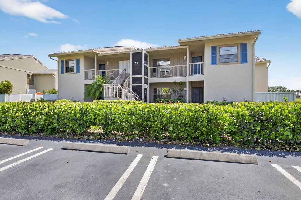Unit for sale at 21 Eastgate Drive, Boynton Beach, FL 33436