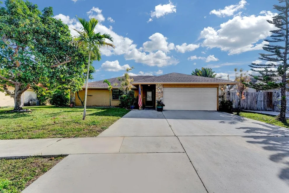 Unit for sale at 1059 Wynndale Way, Lantana, FL 33462