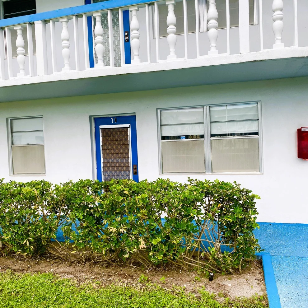 Unit for sale at 70 Harwood H, Deerfield Beach, FL 33442