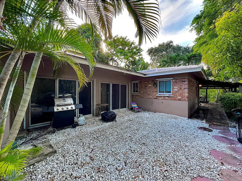 Unit for sale at 1735 NE 2 Avenue, Fort Lauderdale, FL 33305