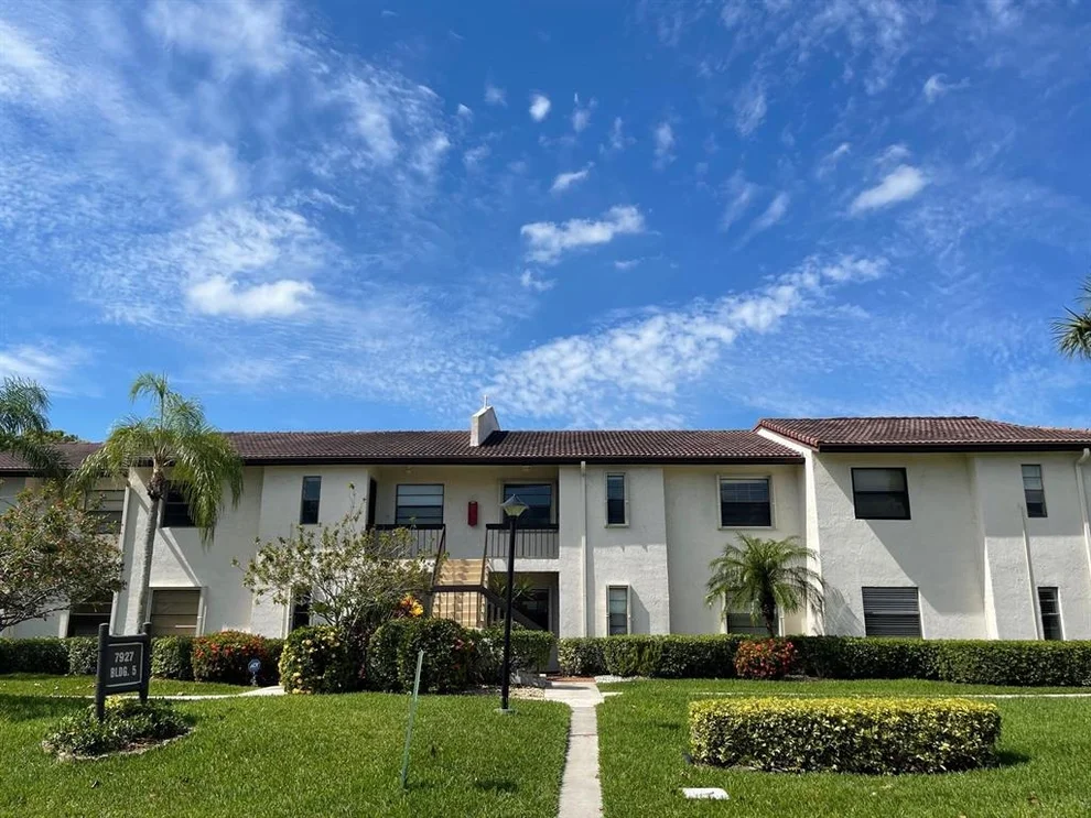 Unit for sale at 7927 Eastlake Drive, Boca Raton, FL 33433