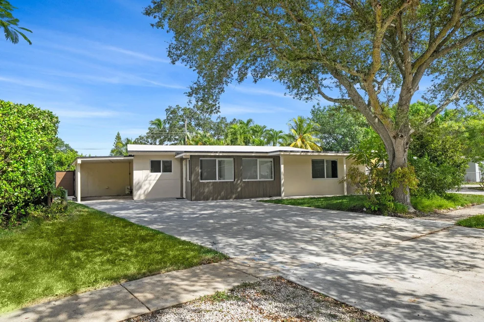 Unit for sale at 823 SW 27th Street, Fort Lauderdale, FL 33315