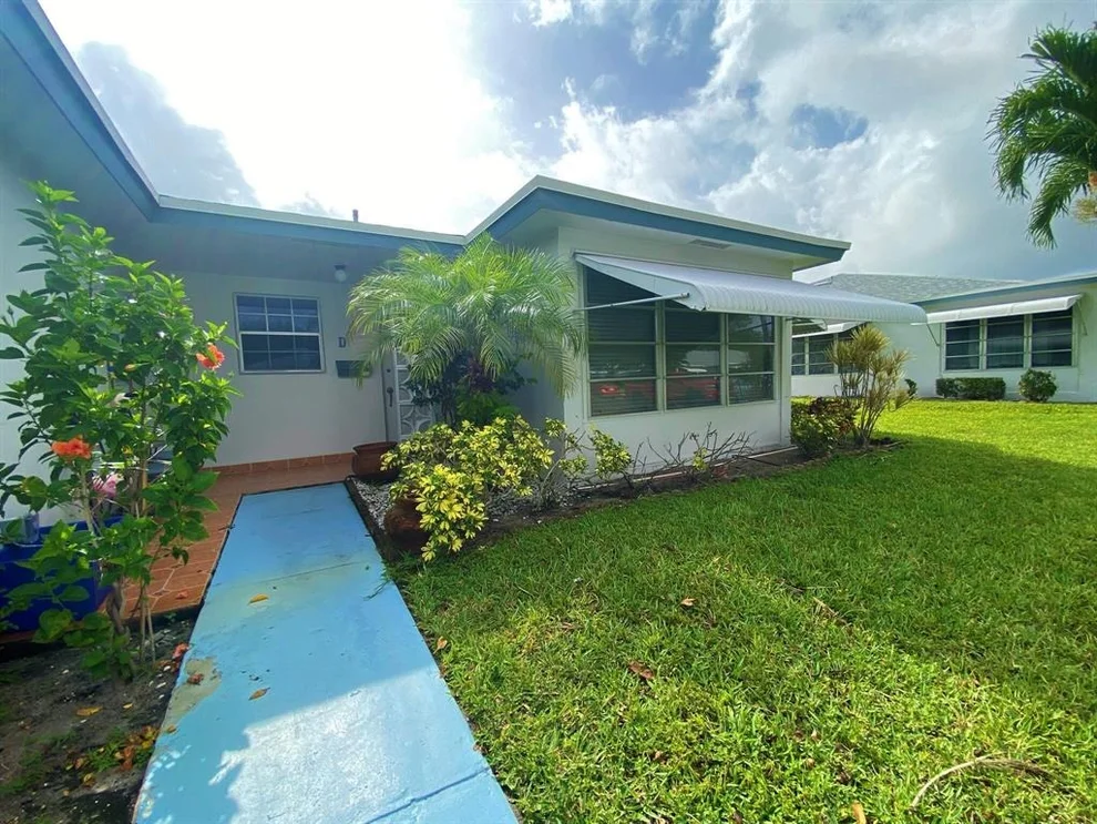 Unit for sale at 1207 S Drive Way, Delray Beach, FL 33445