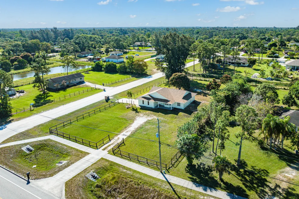 Unit for sale at 11546 60th Street N, West Palm Beach, FL 33411