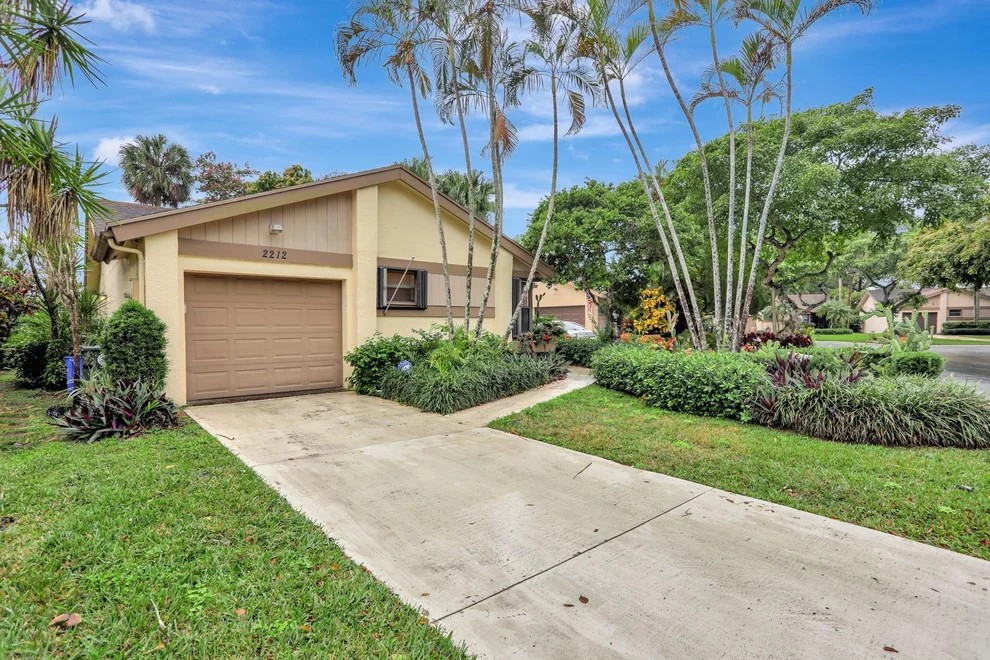 Unit for sale at 2212 Seagrape Circle, Coconut Creek, FL 33066