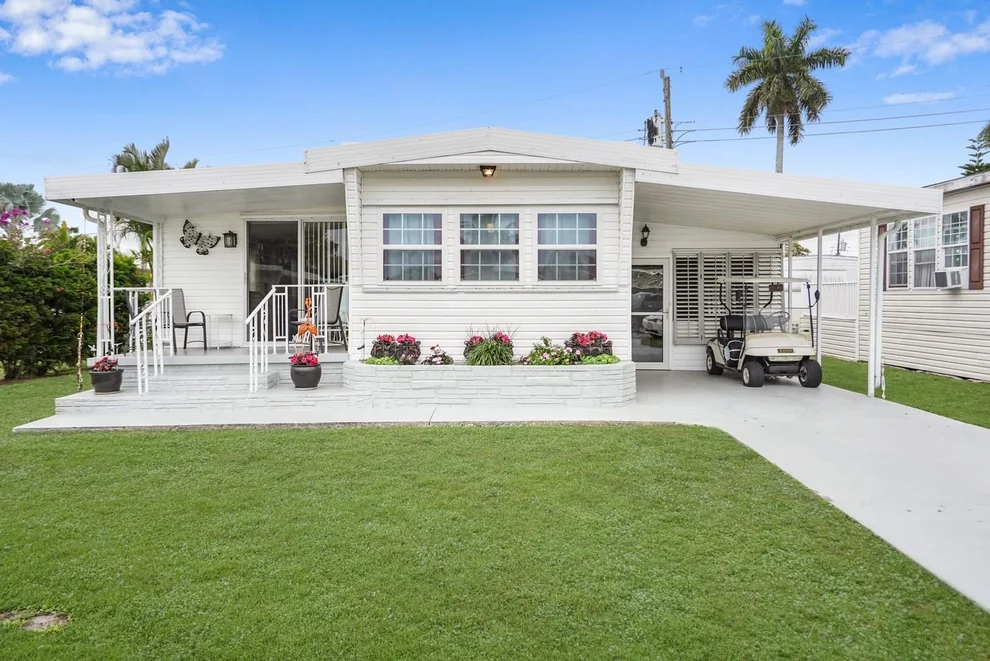 Unit for sale at 1951 SW 85th Avenue, Davie, FL 33324