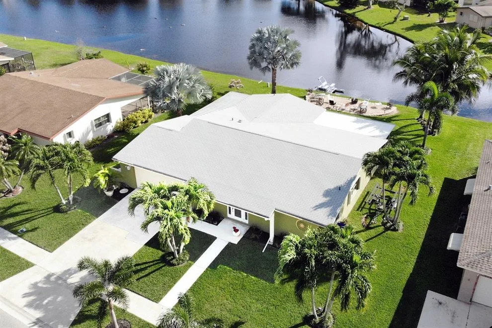 Unit for sale at 14656 Country Side Lane, Delray Beach, FL 33484