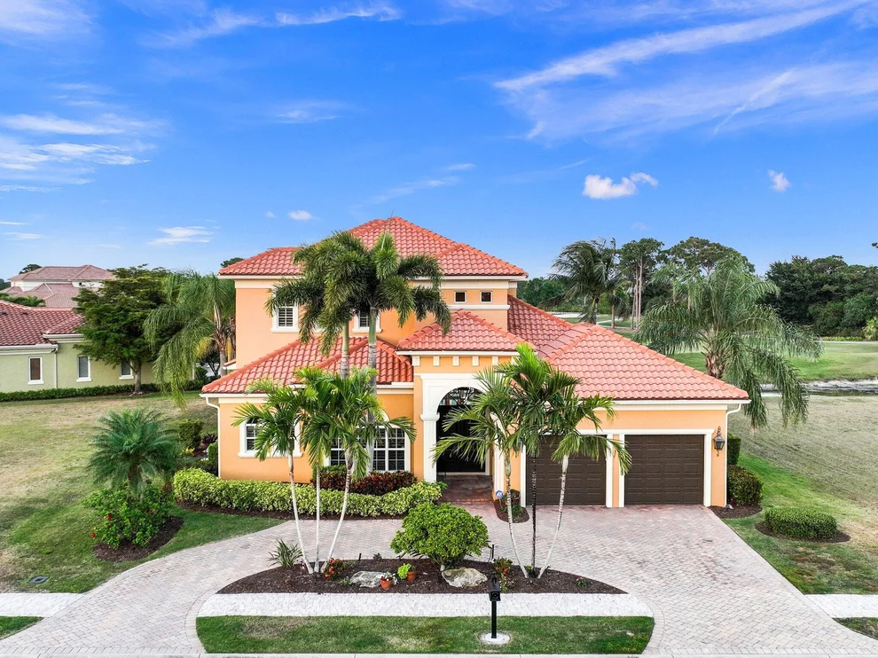 Unit for sale at 113 SE Via Verona, Port St Lucie, FL 34984