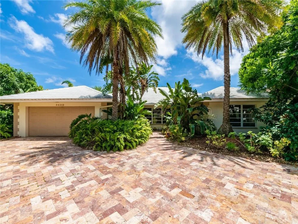 Unit for sale at 3220 NE 23rd Avenue, Lighthouse Point, FL 33064