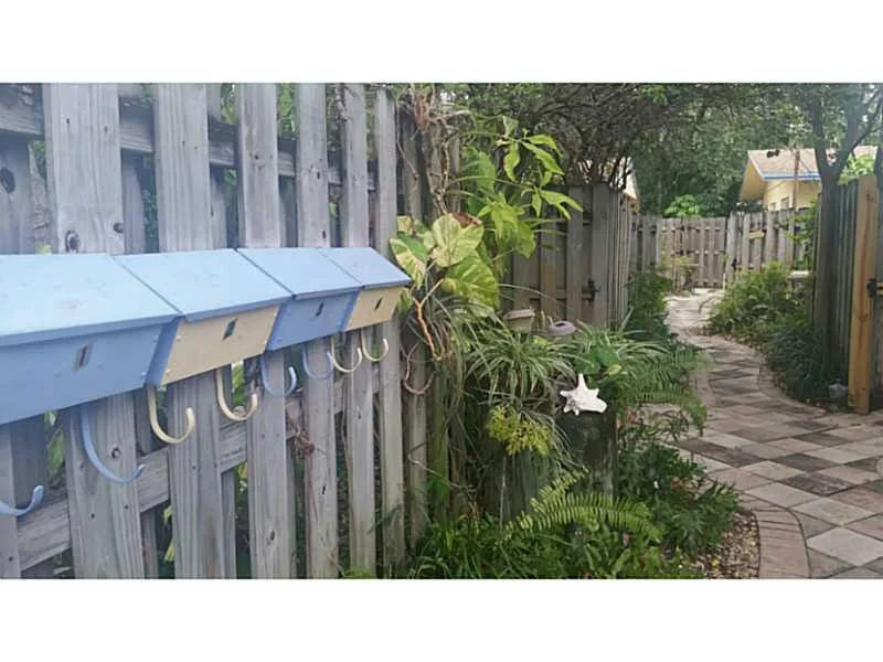 Unit for sale at 615 SE 16th Street, Fort Lauderdale, FL 33316