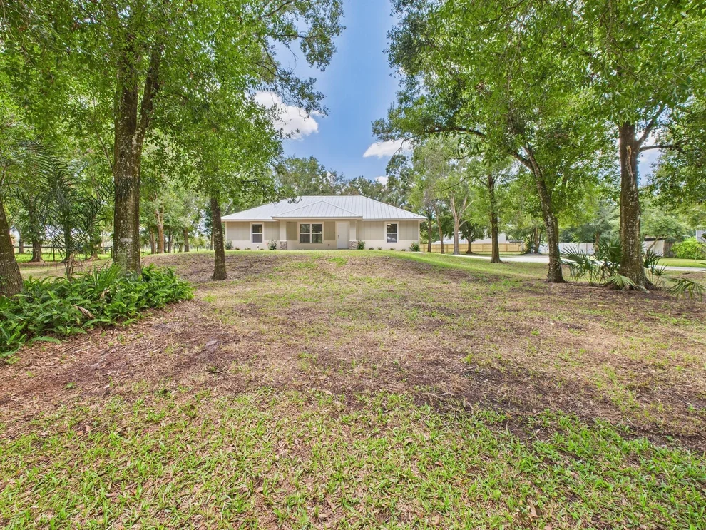 Unit for sale at 7286 NE 4th Street, Okeechobee, FL 34974