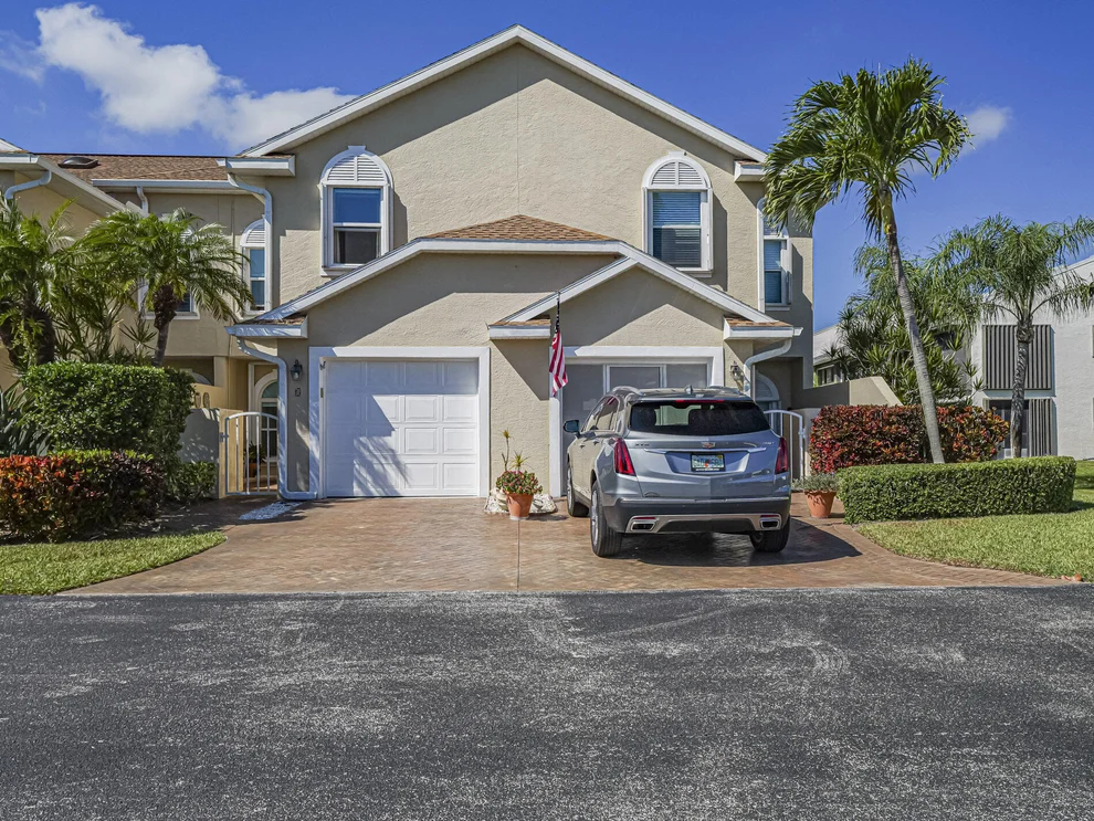 Unit for sale at 3223 S Lakeview Circle, Hutchinson Island, FL 34949