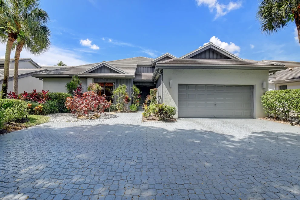 Unit for sale at 7544 Rexford Road, Boca Raton, FL 33434