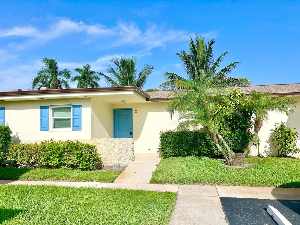 Unit for sale at 2844 Crosley Drive E, West Palm Beach, FL 33415
