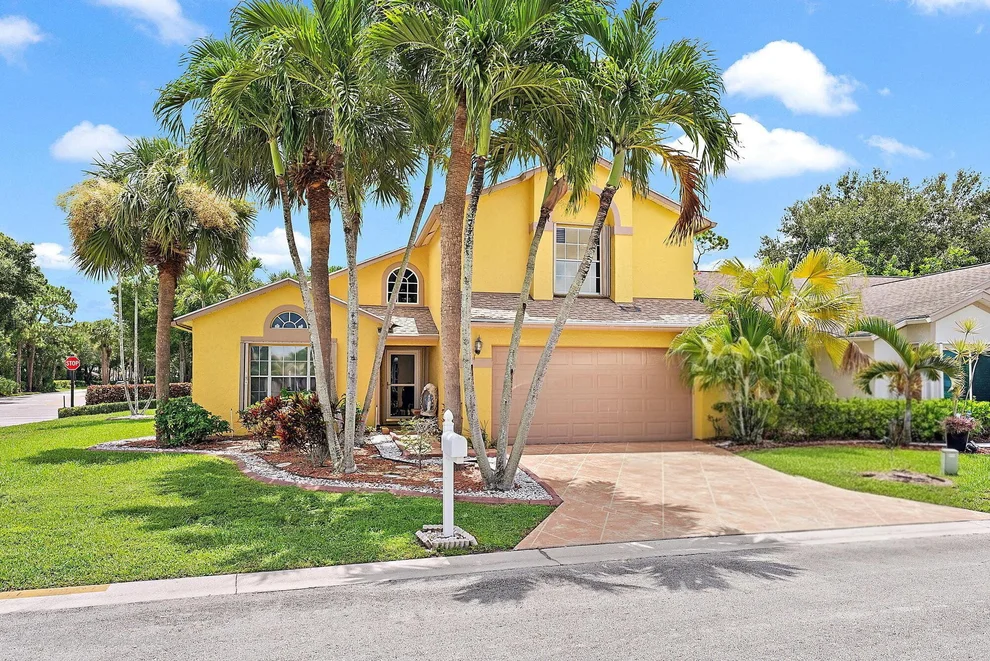 Unit for sale at 119 Hammocks Drive, Greenacres, FL 33413