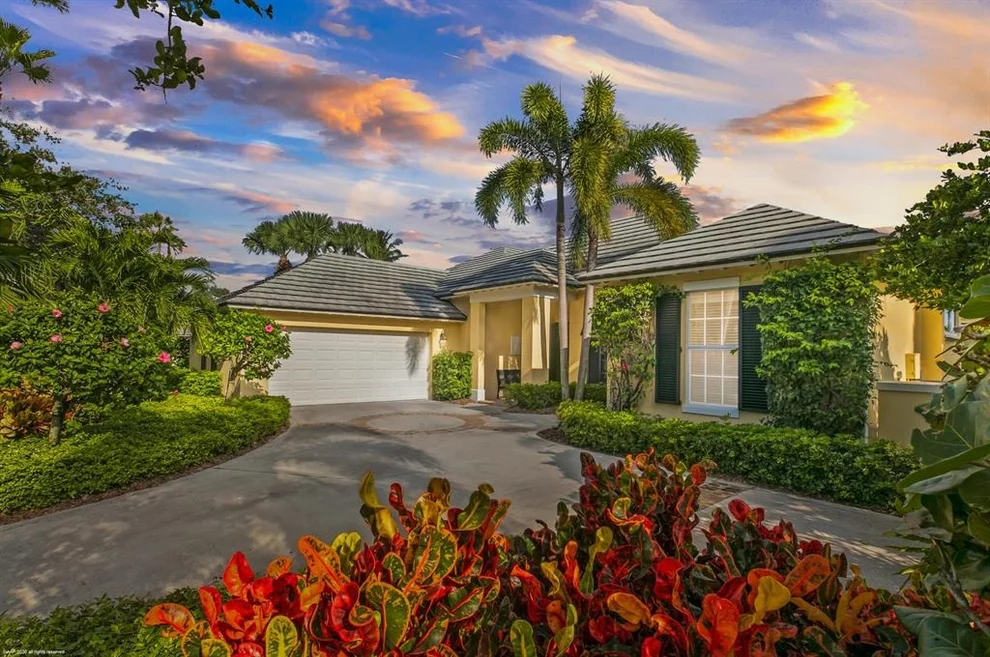 Unit for sale at 724 Grove Place, Orchid, FL 32963