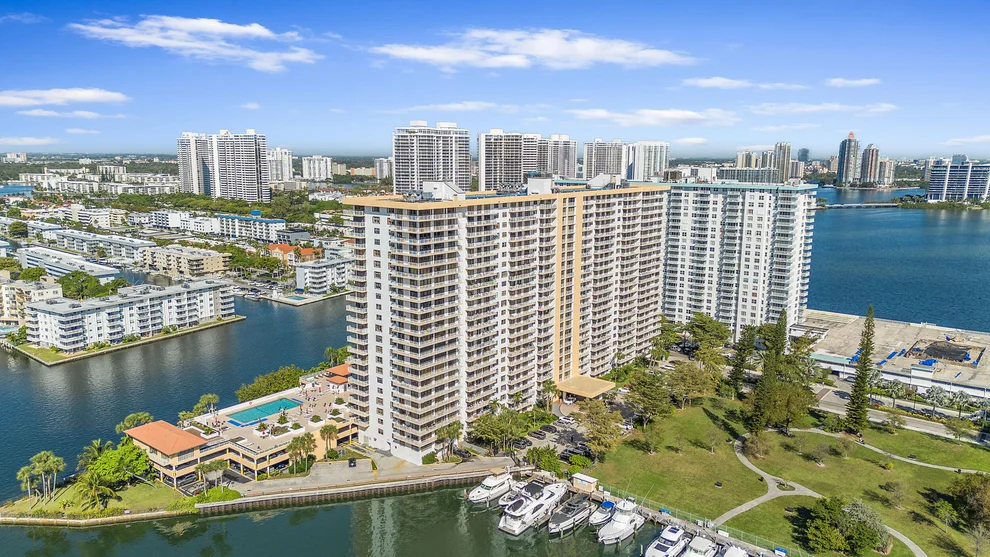 Unit for sale at 290 174th Street, Sunny Isles Beach, FL 33160