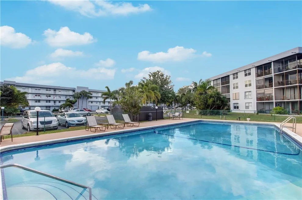 Unit for sale at 110 Royal Park Drive, Oakland Park, FL 33309