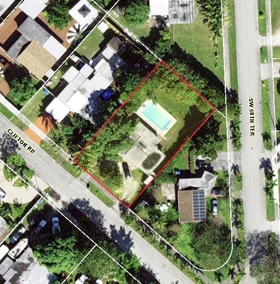 Unit for sale at 123 Clifton Road, West Park, FL 33023