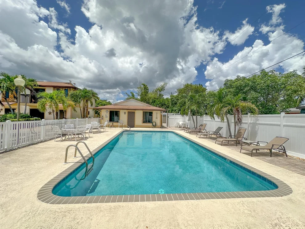 Unit for sale at 815 Andrew Redding Road, Lantana, FL 33462