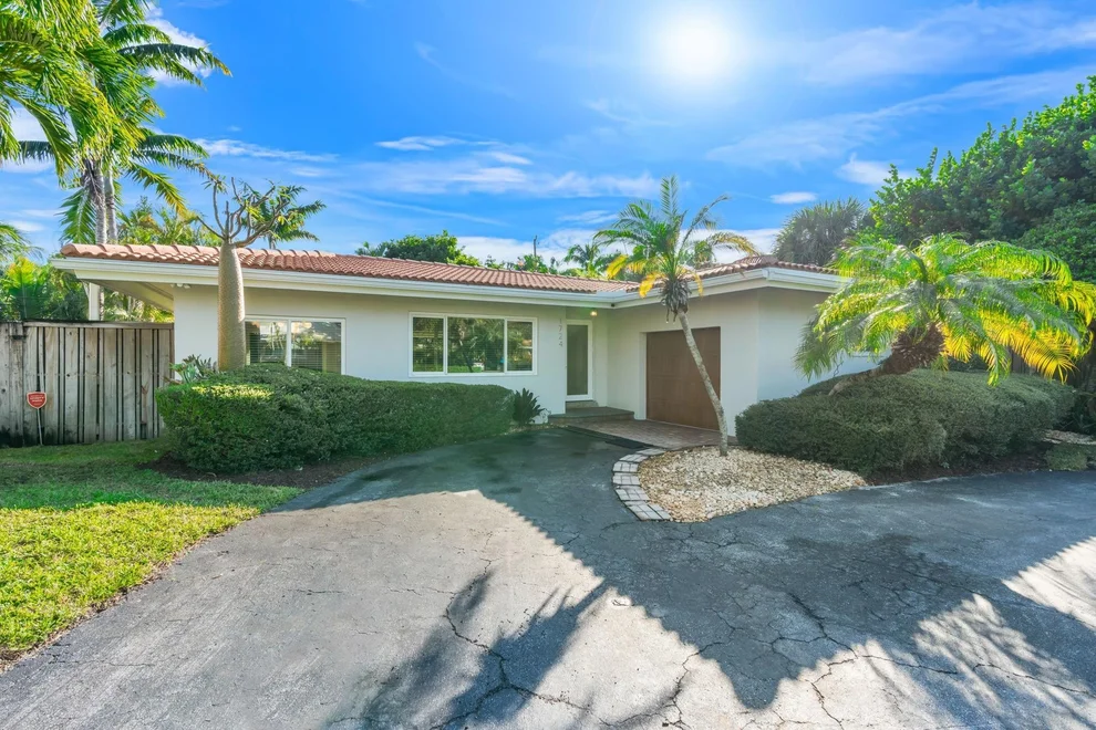 Unit for sale at 1724 NE 28th Drive, Wilton Manors, FL 33334