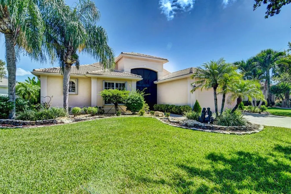 Unit for sale at 8710 Tierra Lago Cove, Lake Worth, FL 33467