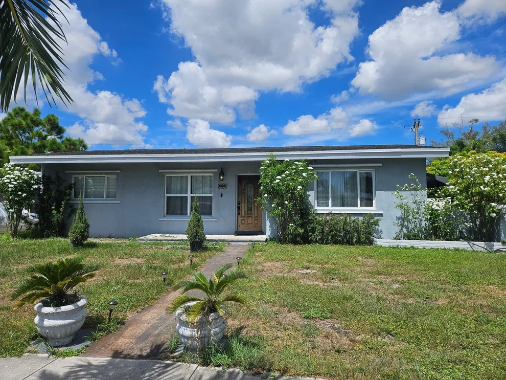 Unit for sale at 1441 Crest Drive, Lake Worth, FL 33461