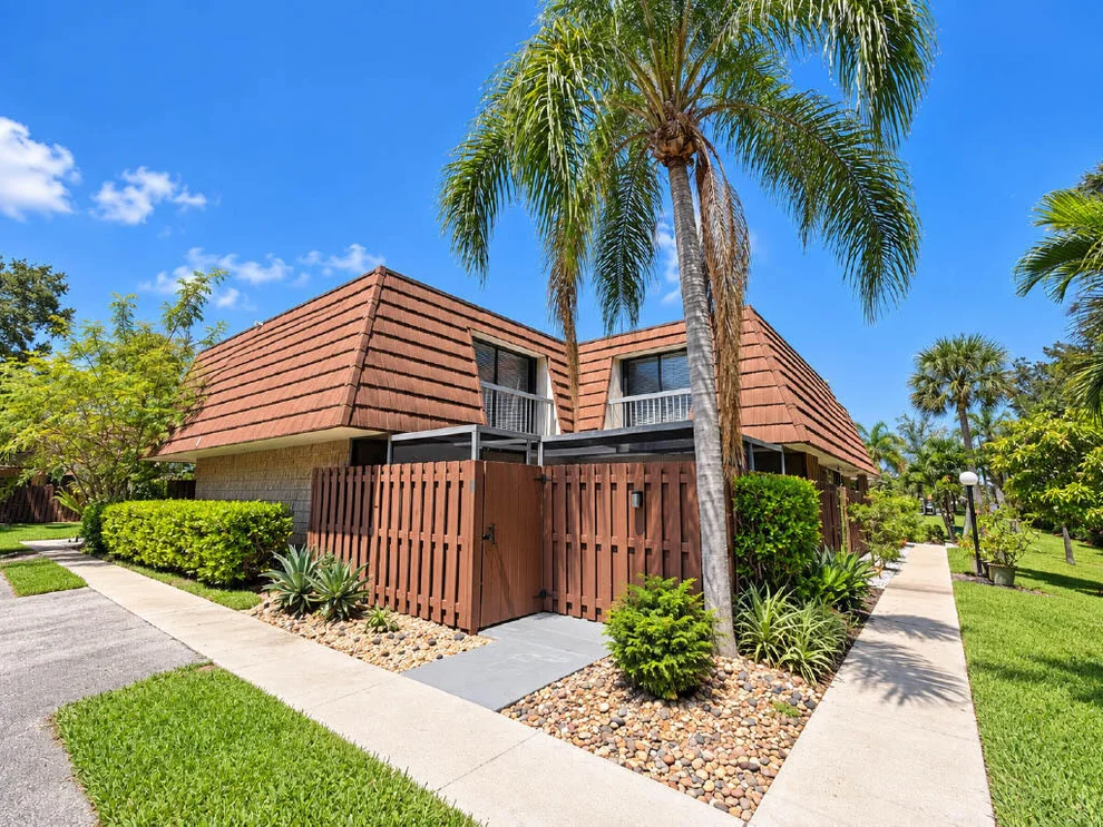 Unit for sale at 825 CENTER Street, Jupiter, FL 33458