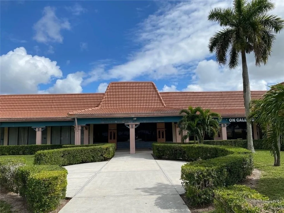 Unit for sale at 4506-4508 Inverrary Boulevard, Lauderhill, FL 33319