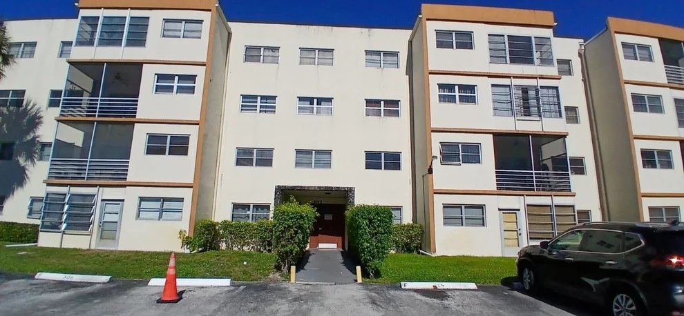 Unit for sale at 4042 NW 19th Street, Lauderhill, FL 33313