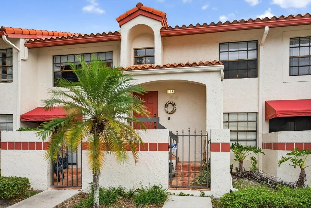 Unit for sale at 104 Liberty Court, Deerfield Beach, FL 33442