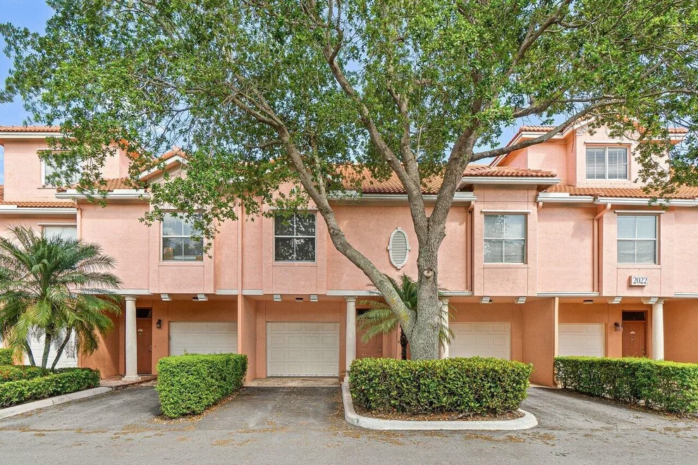 Unit for sale at 2022 Alta Meadows 603 Lane, Delray Beach, FL 33444