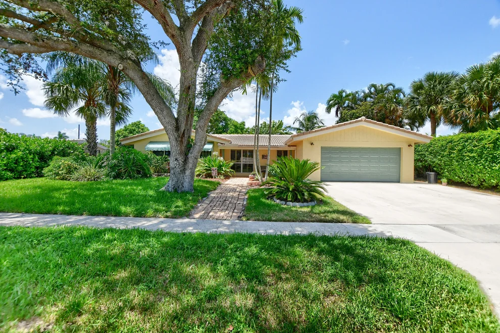 Unit for sale at 353 SW 7th Terrace, Boca Raton, FL 33486