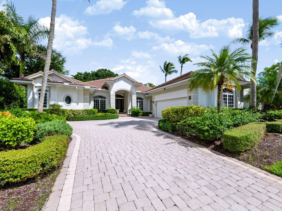 Unit for sale at 106 PEMBROKE Drive, Palm Beach Gardens, FL 33418