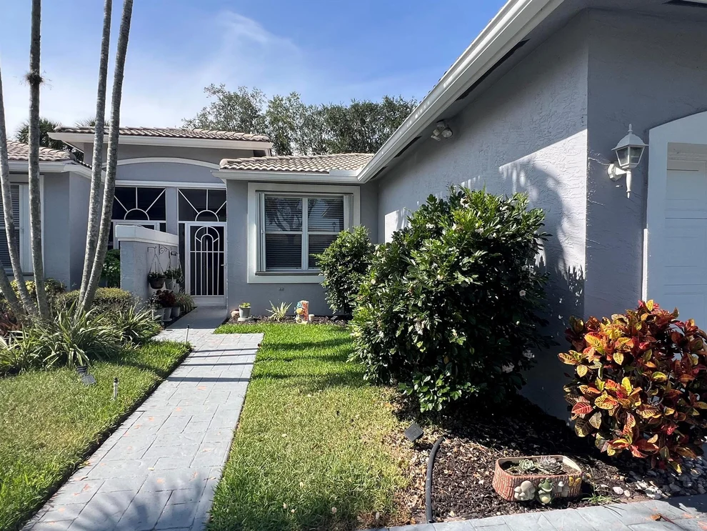 Unit for sale at 9875 Crescent View Drive S, Boynton Beach, FL 33437