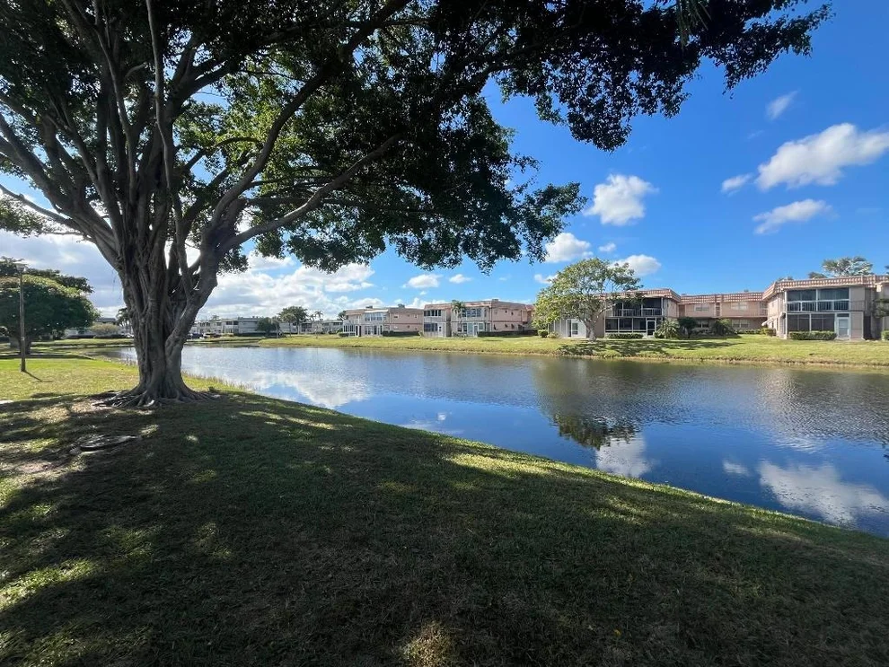 Unit for sale at 206 Valencia I, Delray Beach, FL 33446