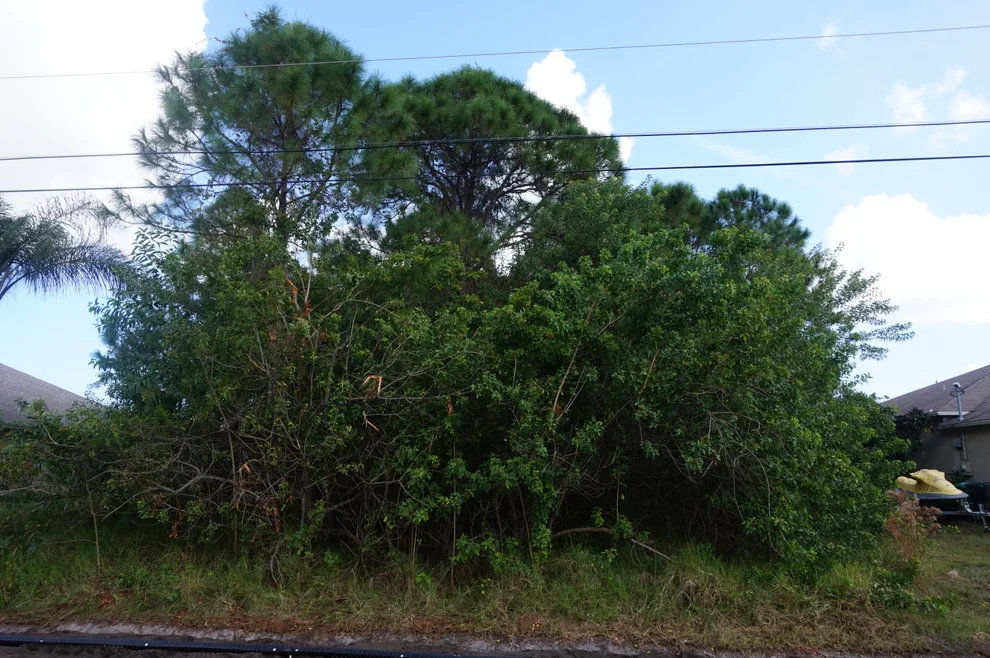 Unit for sale at 6149 NW East Deville Circle, Port St Lucie, FL 34986