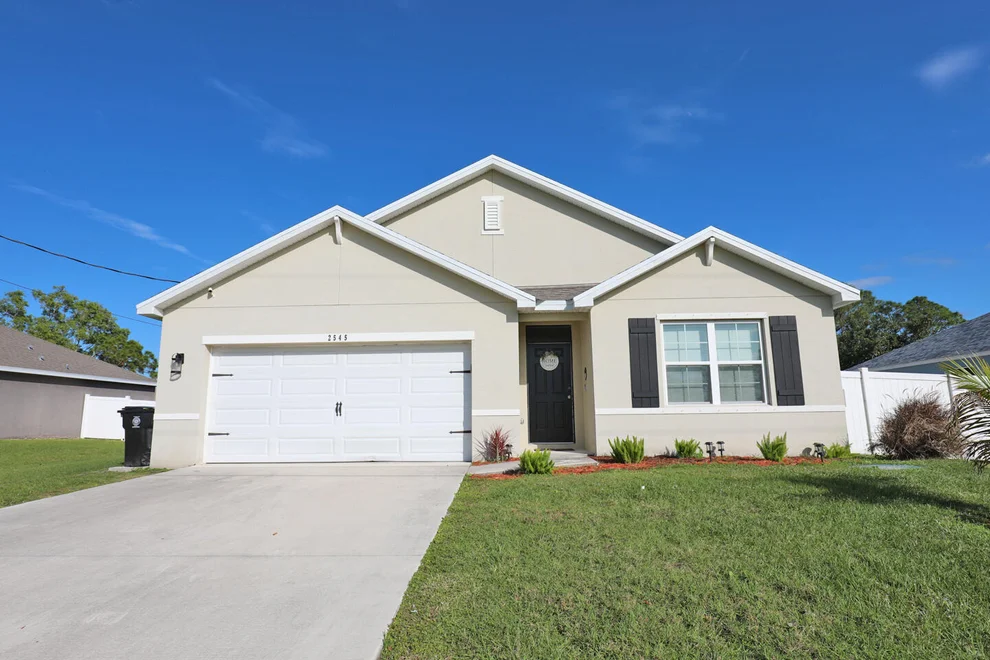 Unit for sale at 2545 SW Fondura Road, Port St Lucie, FL 34953