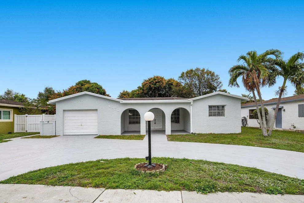 Unit for sale at 4970 SW 8th Street, Margate, FL 33068